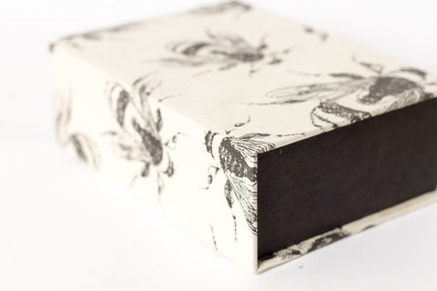 Notelet Set with Box - Handmade Lokta Paper with Bees design – Anglesey ...